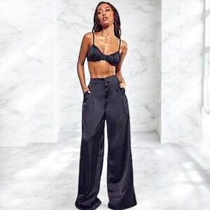 Revolve House of Harlow 1960 Wide Leg High Waist Satin Trousers Navy Pants Sz M